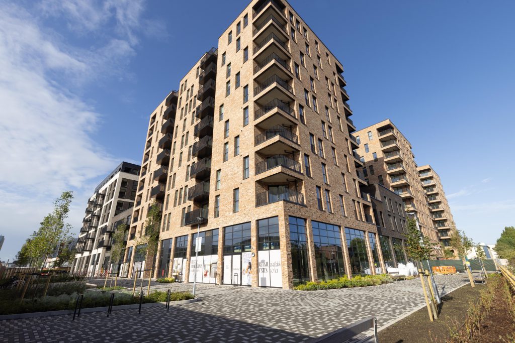 CROWN TRADING CENTRE (HAYES)