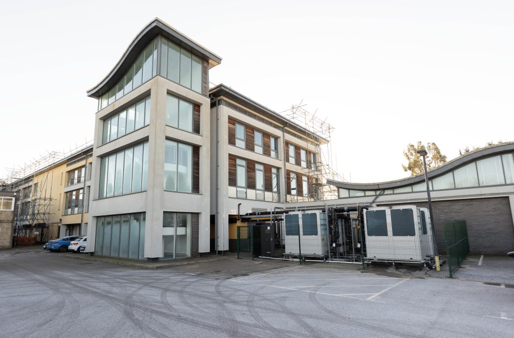 THE AVENUE SPECIAL SCHOOL (READING)
